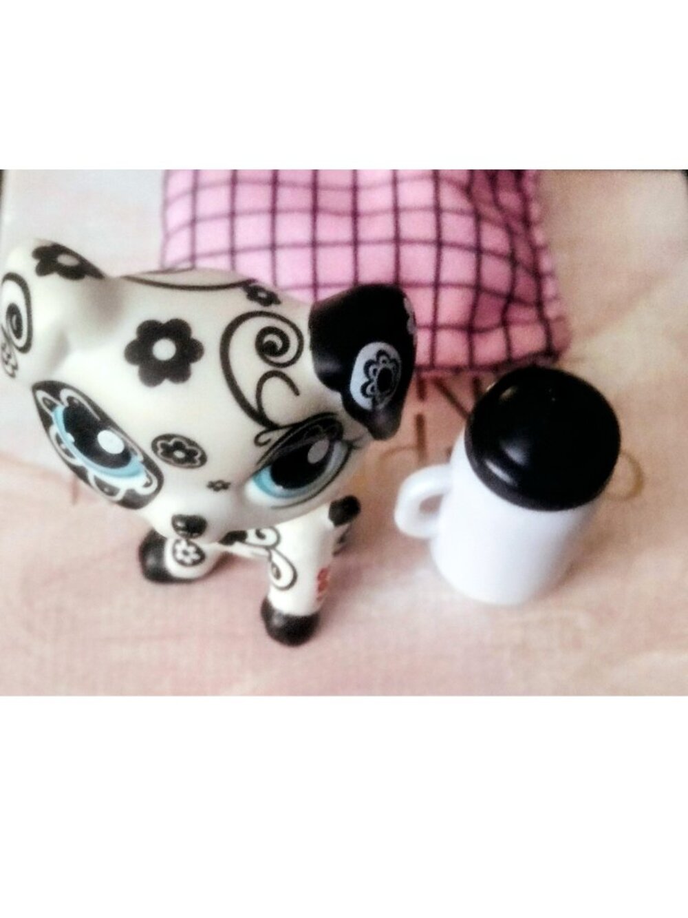 Littlest Pet Shop Dalmatian LPS Tattooed Figure + Accessories